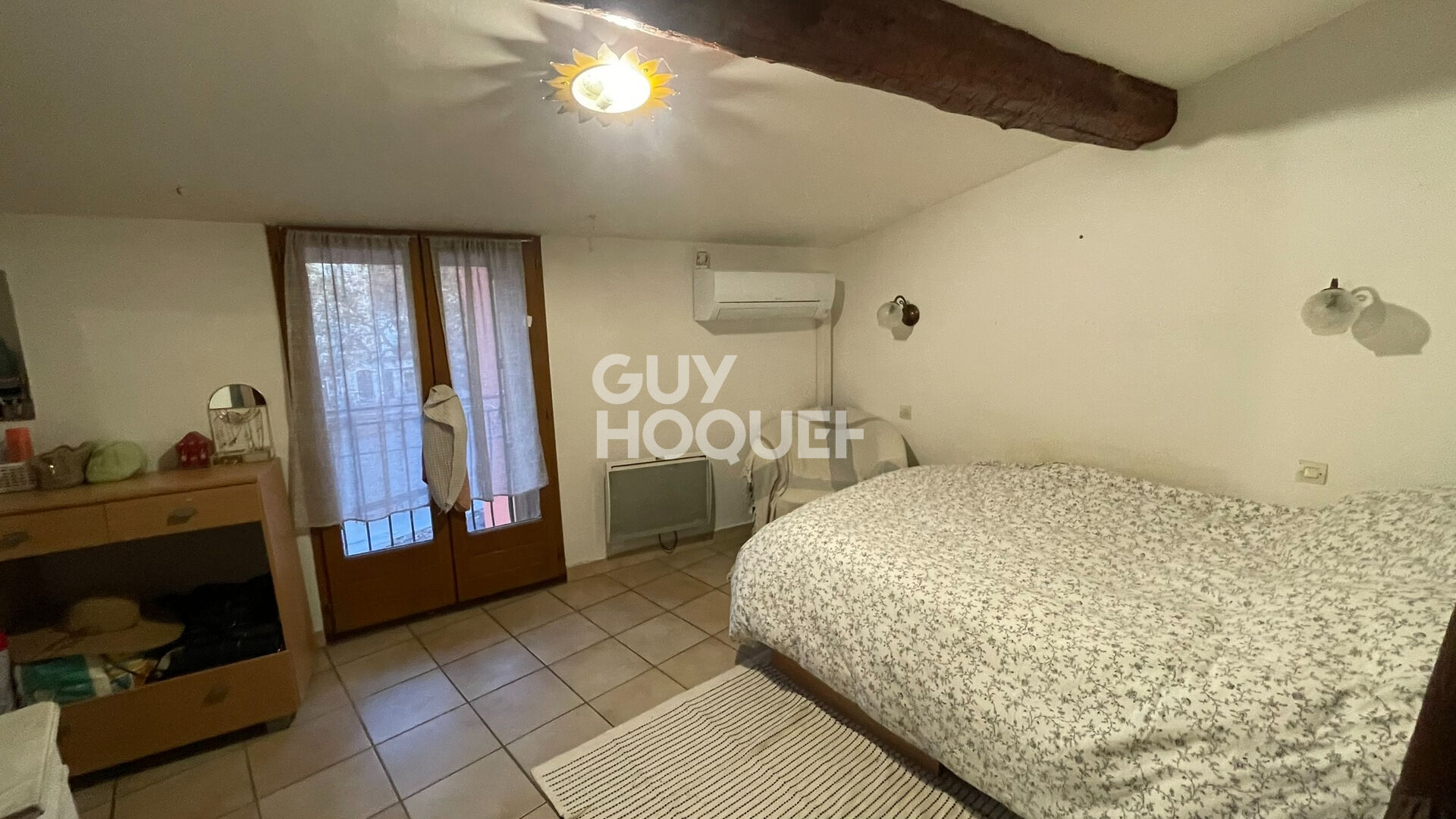 Maison de ville avec local professionnel 79 m² Centre Mèze