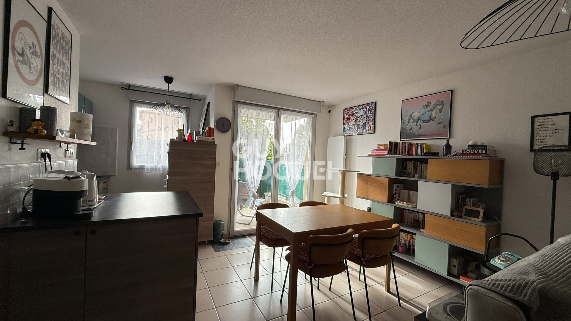 Appartement Poussan 2 pièce(s) 45 m2 avec parking privatif et piscine