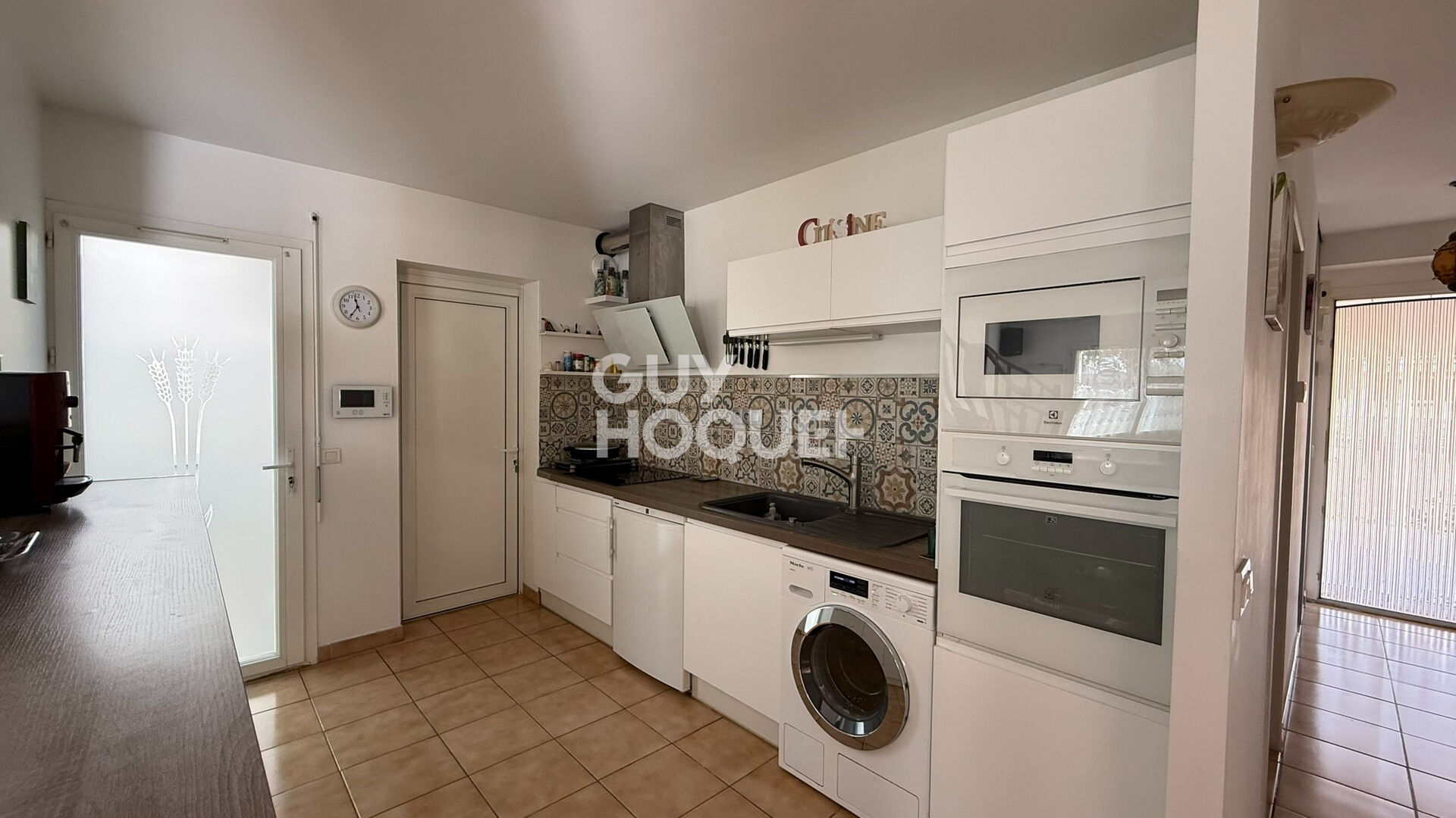 Maison T6 Balaruc Les Bains 7 pièce(s) 142.00 m2