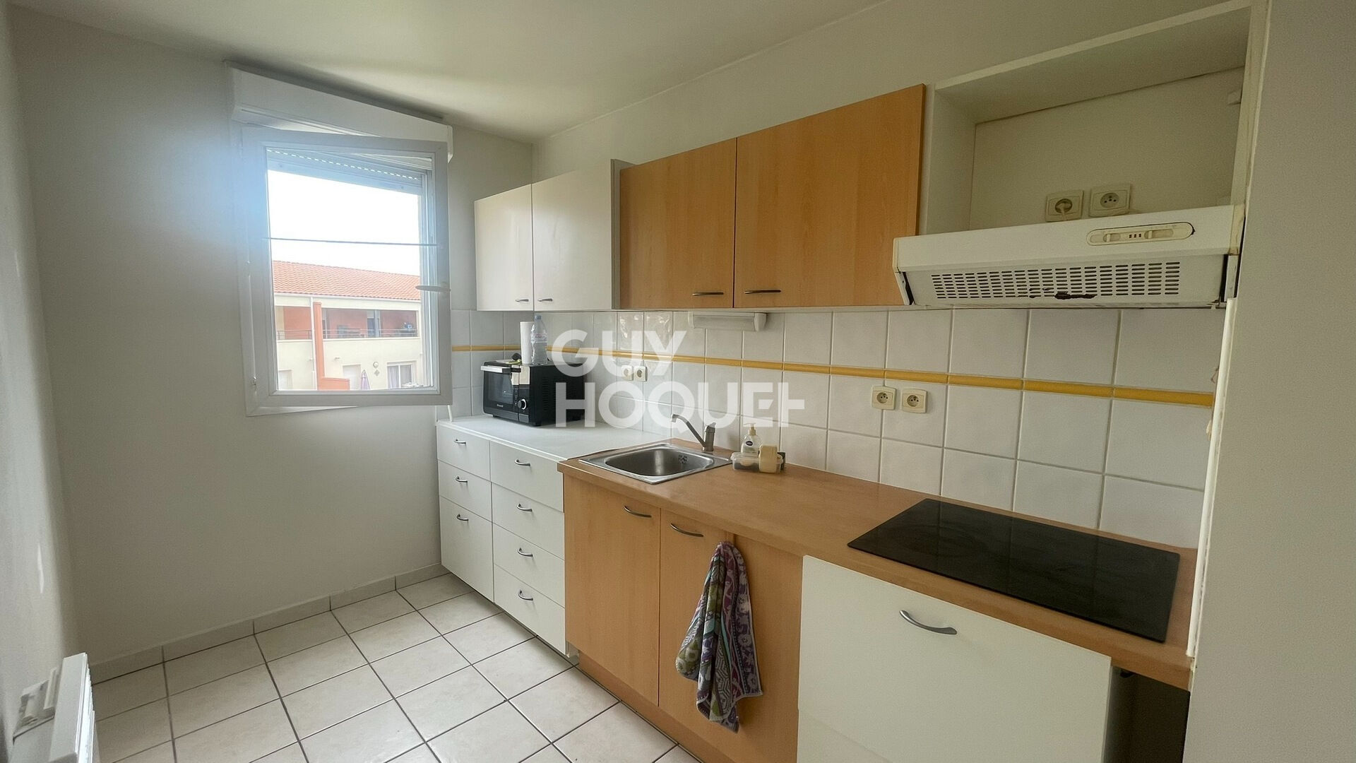 PLEIN CENTRE Appartement T3 RDC Mèze 3 pièce(s) 67.05 m2