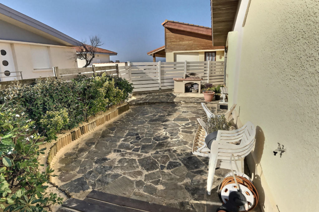 À vendre, maison 4 pièces de 128 m² à MIMIZAN (40200).