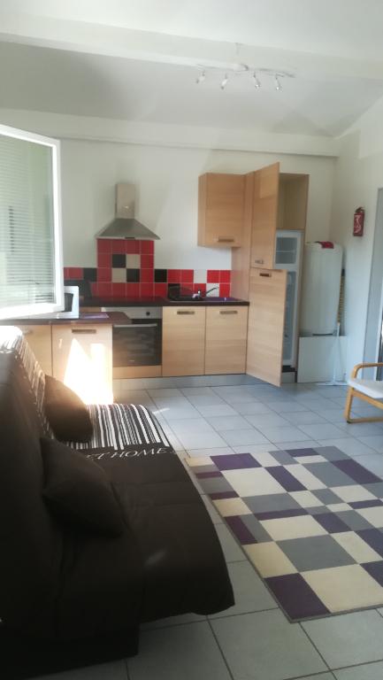 Appartement 2 pièce(s) 28.39 m2 meublé -BIAS