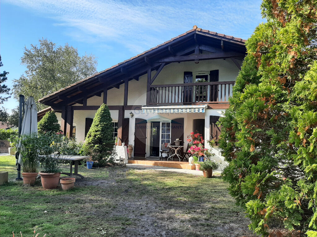 Maison 5 pièce(s) 141.28 m2 - STE EULALIE EN BORN