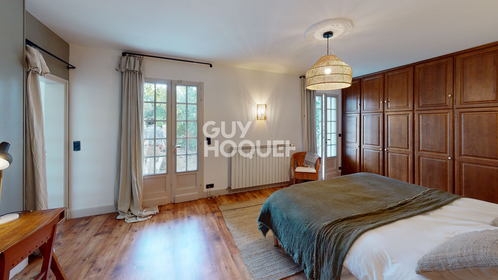 GRANDIFLORA- Maison bourgeoise avec piscine à quelques minutes de l'océan