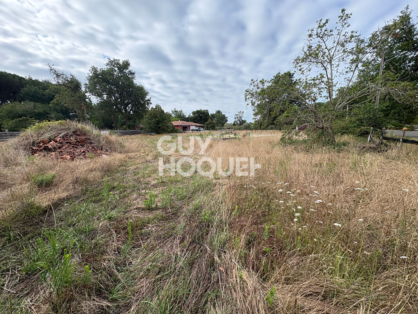 Terrain de 1435 m² avec permis de construire