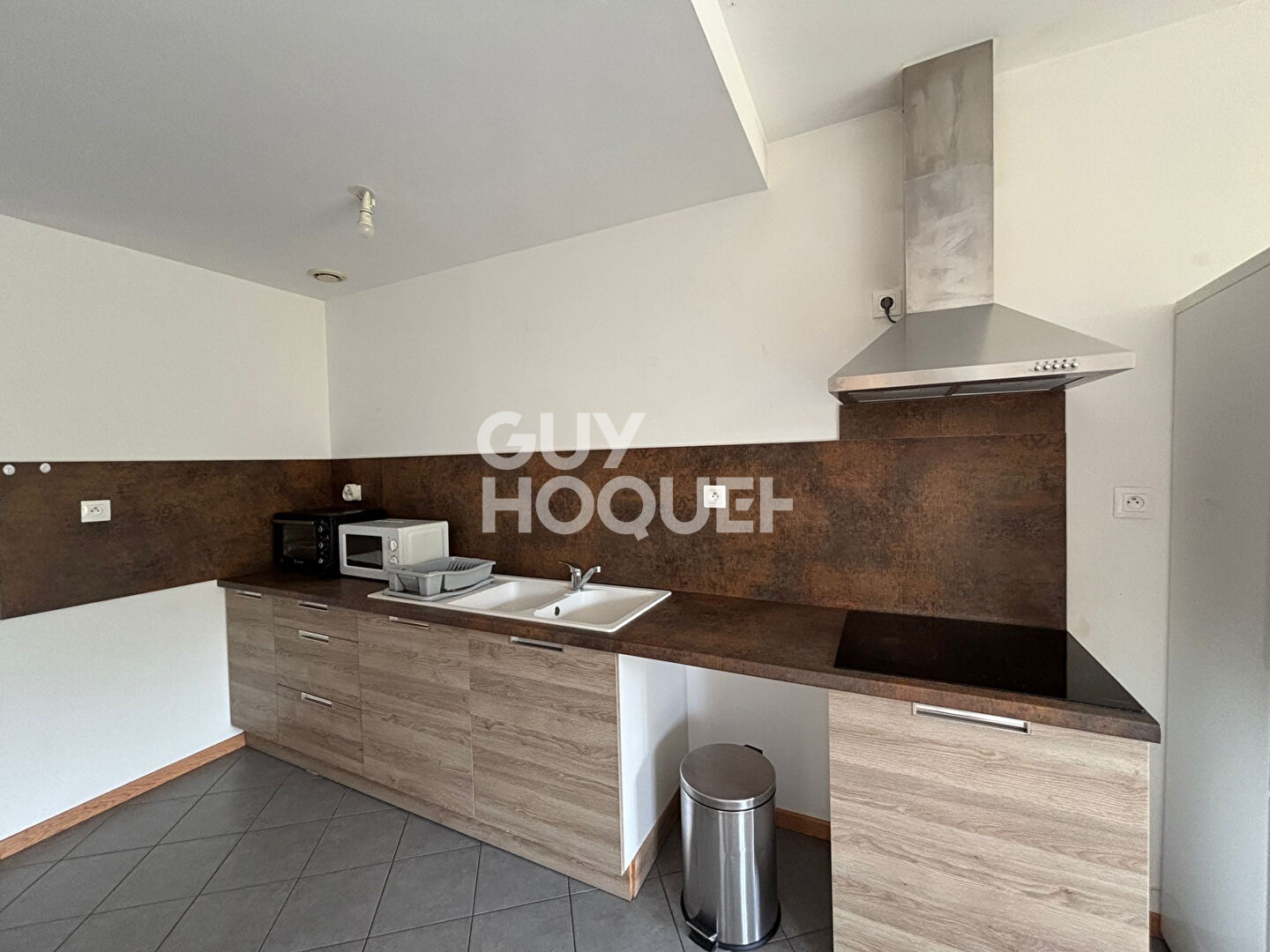 Grand appartement T3 de 80 m2 dans le centre bourg de Lit et Mixe