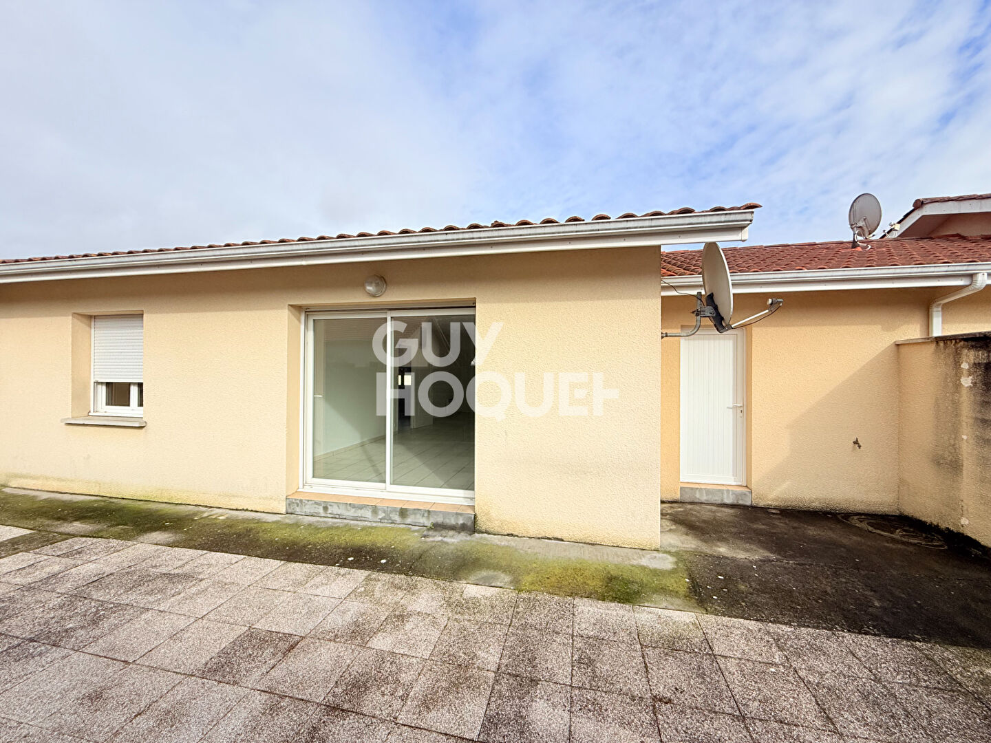 Maison mitoyenne 2 chambres + garage à Mimizan-bourg.