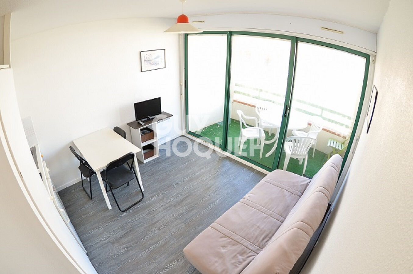 CAP OCEAN- Appartement au pied de la Plage Corniche, avec vue latérale sur l'océan de Mimizan