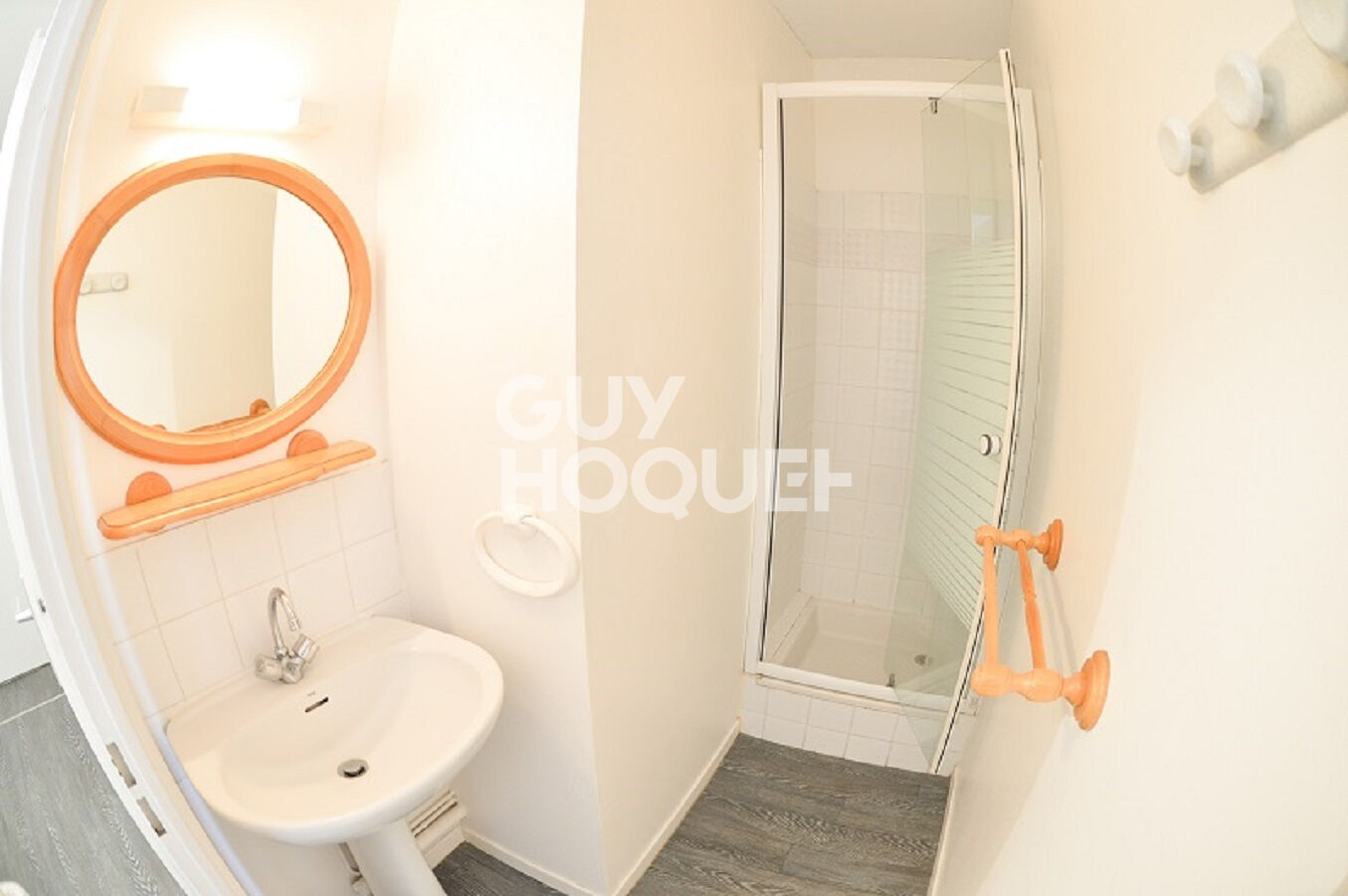 CAP OCEAN- Appartement au pied de la Plage Corniche, avec vue latérale sur l'océan de Mimizan