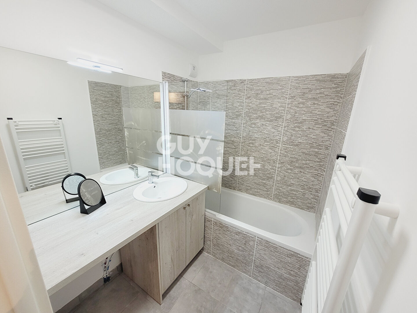 Escapade Ensoleillée - Duplex dans une résidence sécurisée avec piscine pour 8 à 10 personnes à Mimizan plage