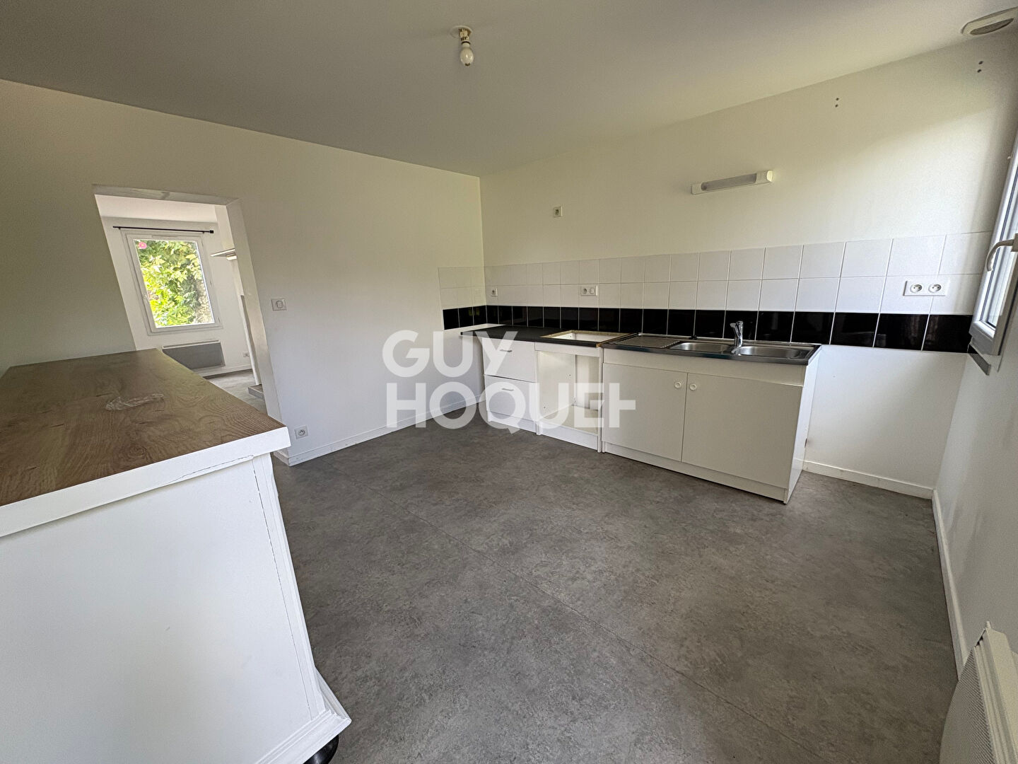 Maison landaise mitoyenne d'environ 100 m² avec jardin