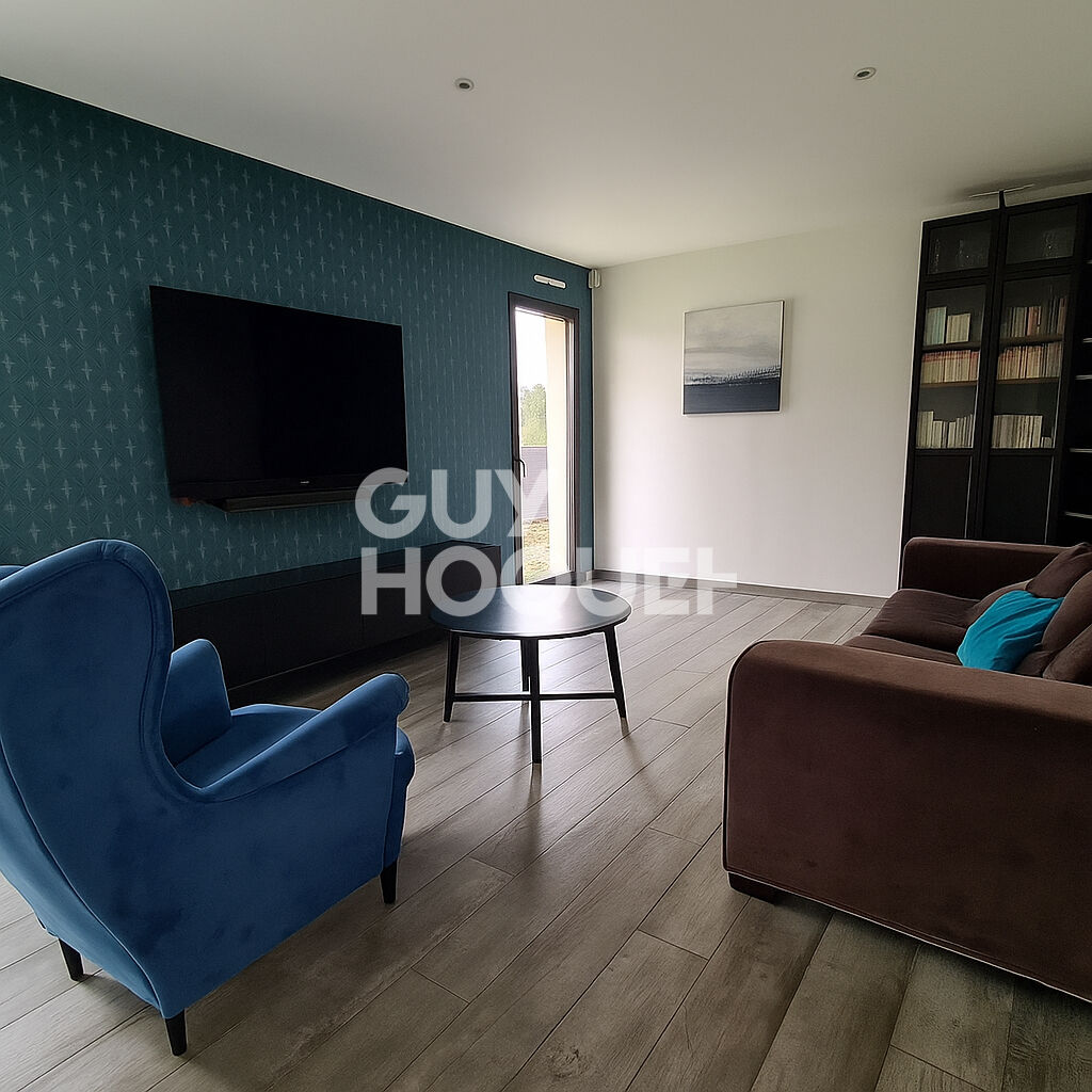 Maison contemporaine de 140 m² avec piscine