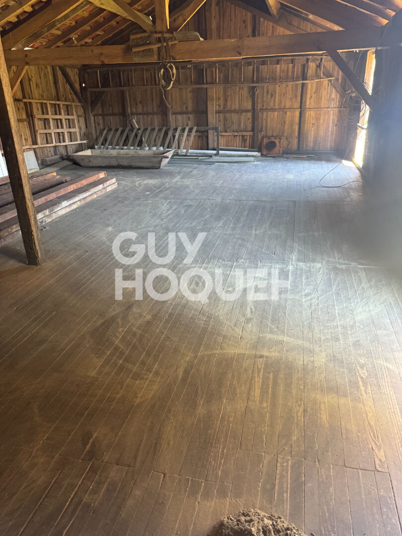 Grange d'environ 200m à restaurer à Bias sur 1004 m2 de terrain