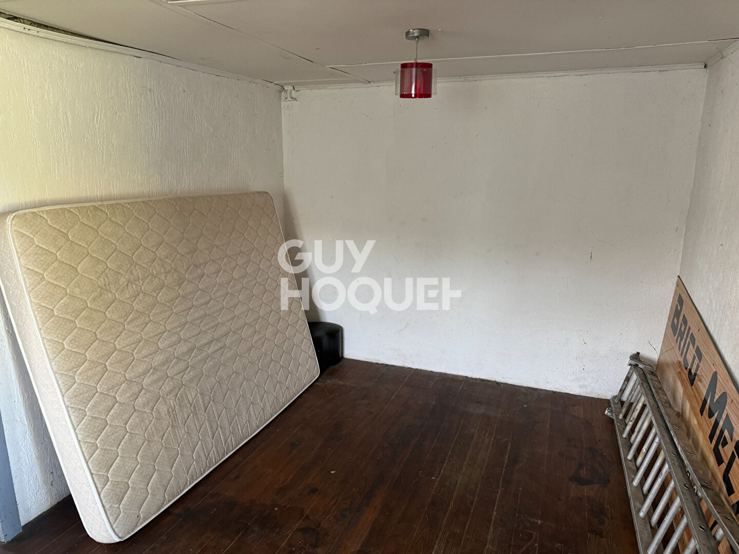 Grange d'environ 200m à restaurer à Bias sur 1004 m2 de terrain