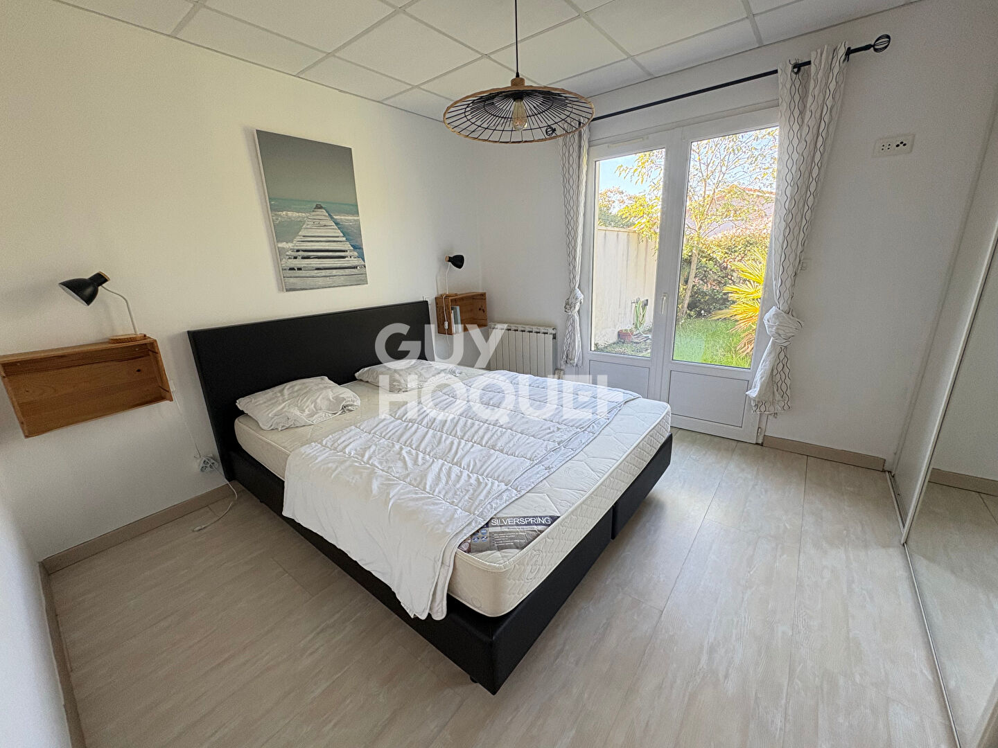 Maison d'environ 100 m² avec terrasse et jardinet