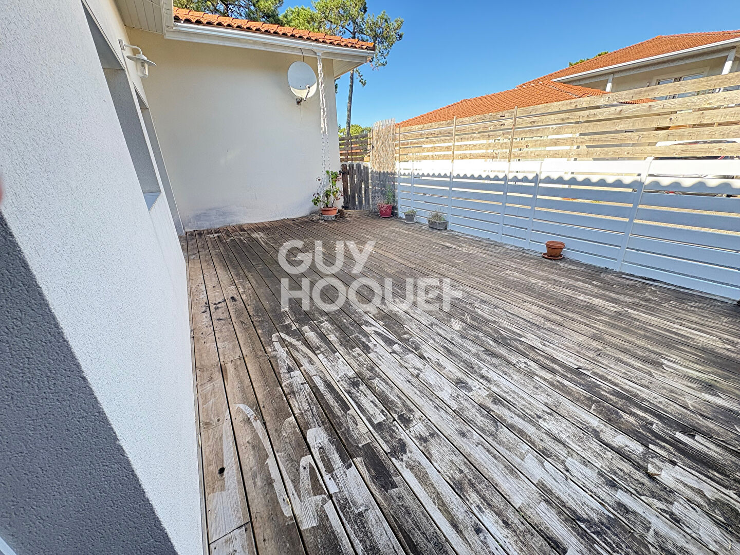 Maison d'environ 100 m² avec terrasse et jardinet