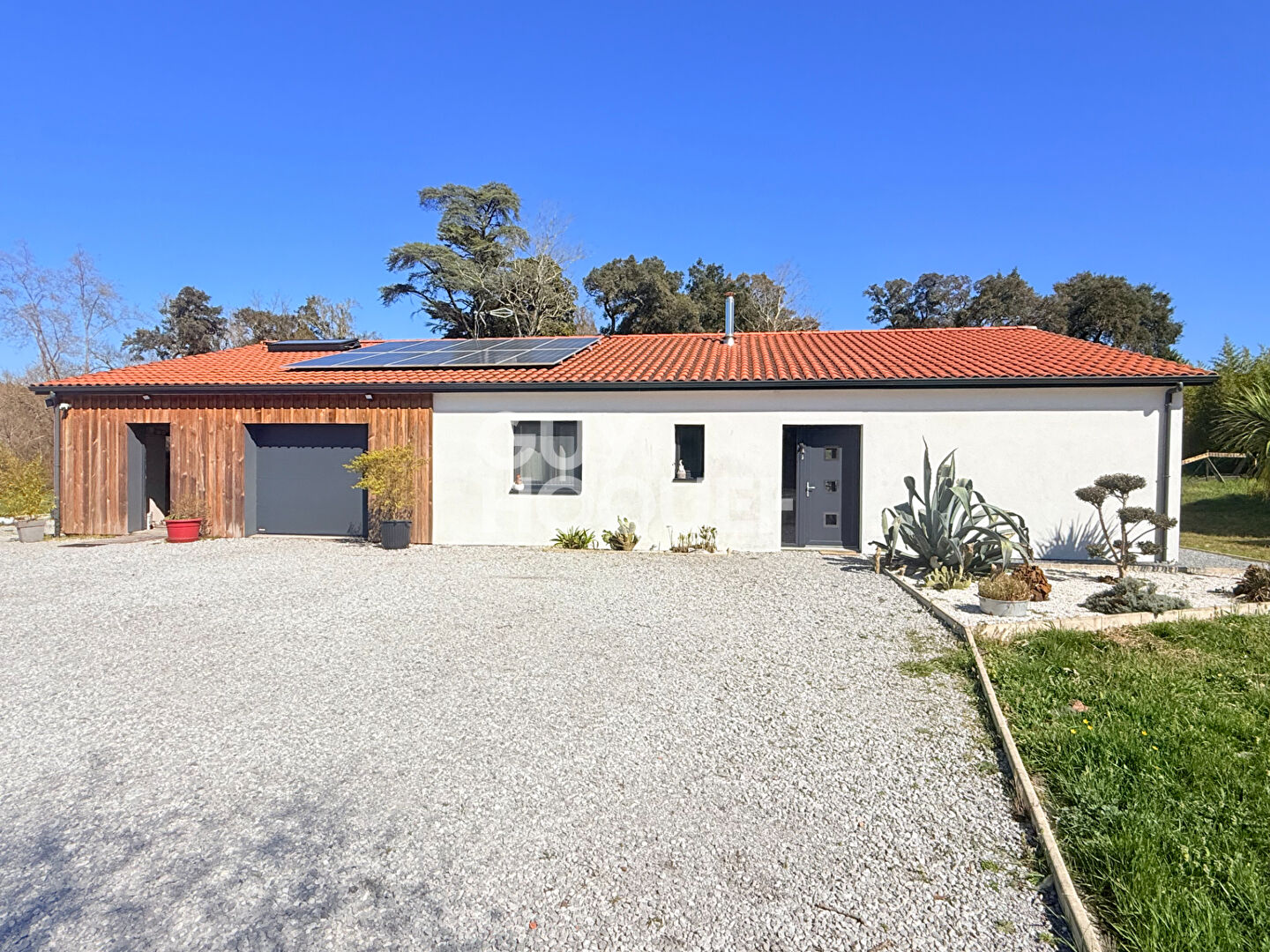 Belle maison contemporaine de 141 m2 à Escource