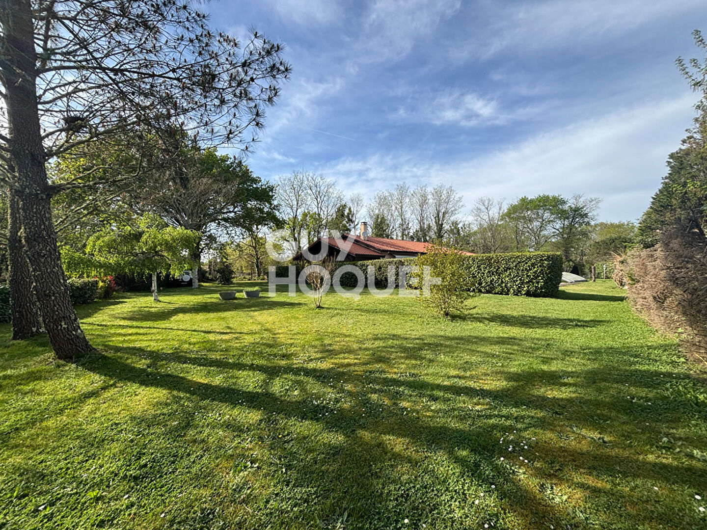 Maison dans un quartier calme à Luë