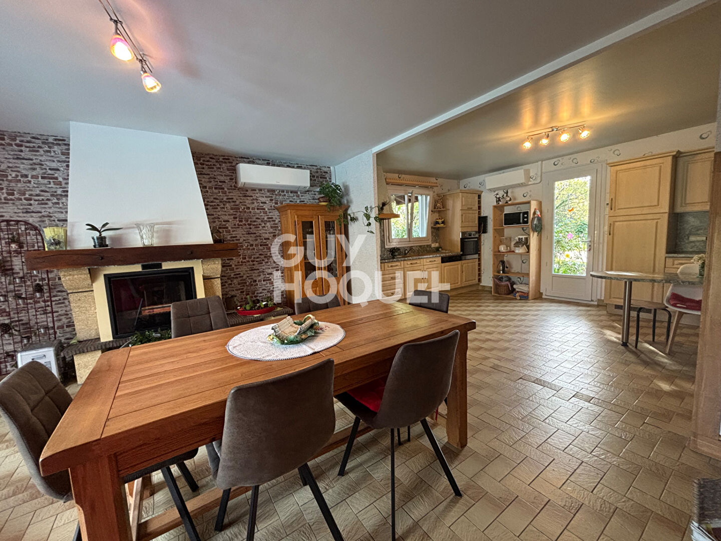 Maison dans un quartier calme à Luë