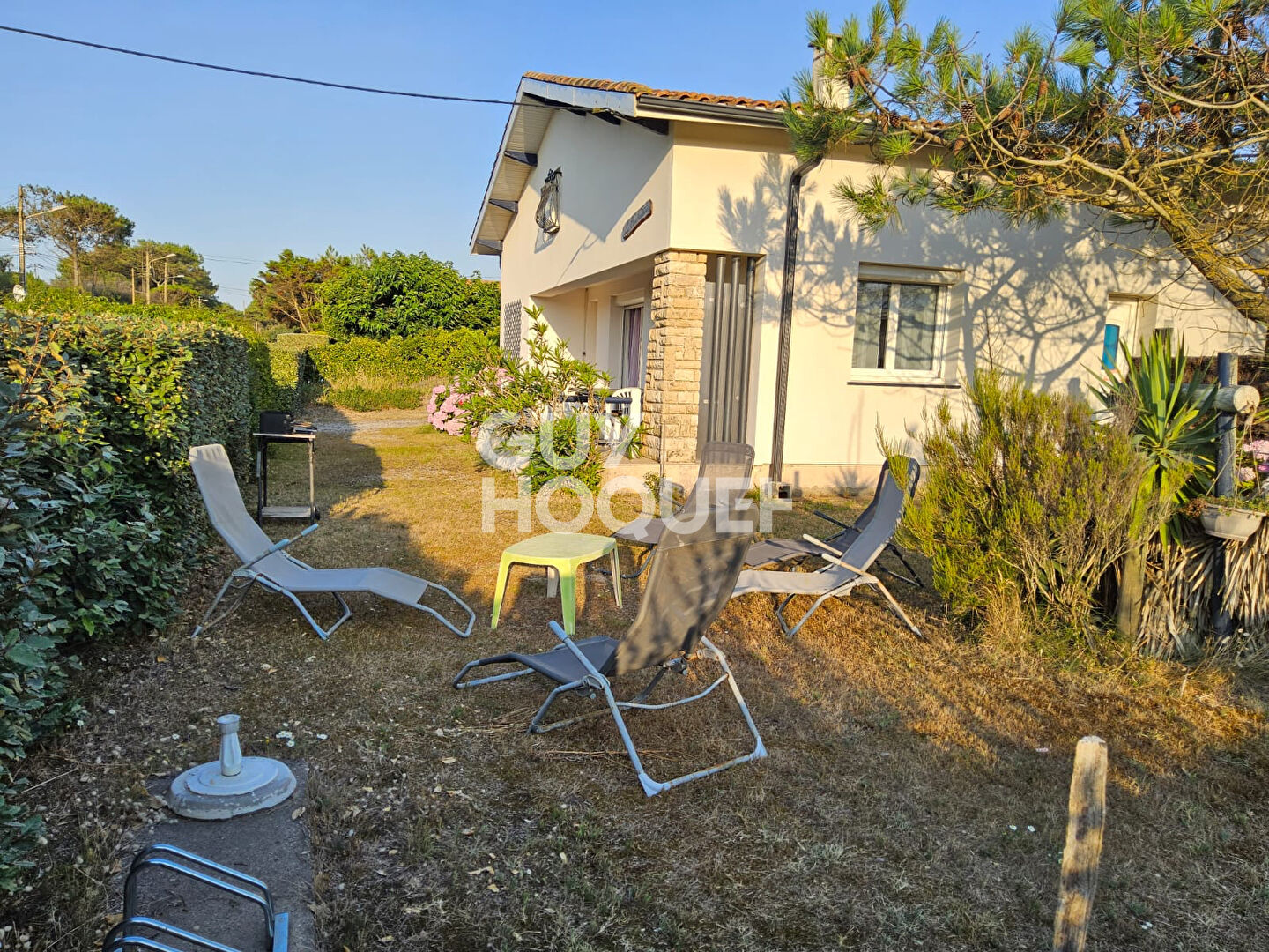 Ensemble immobilier à 200 m de l'océan un T3 et deux T2