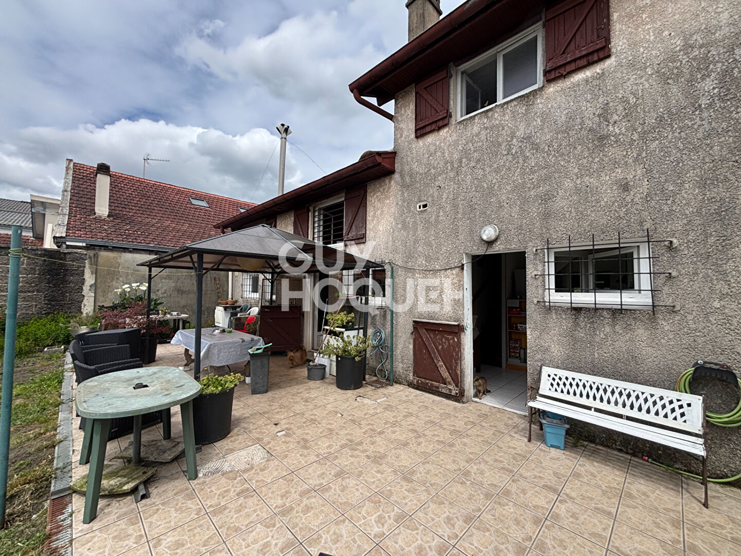 Immeuble composé de 2 logements à Morcenx
