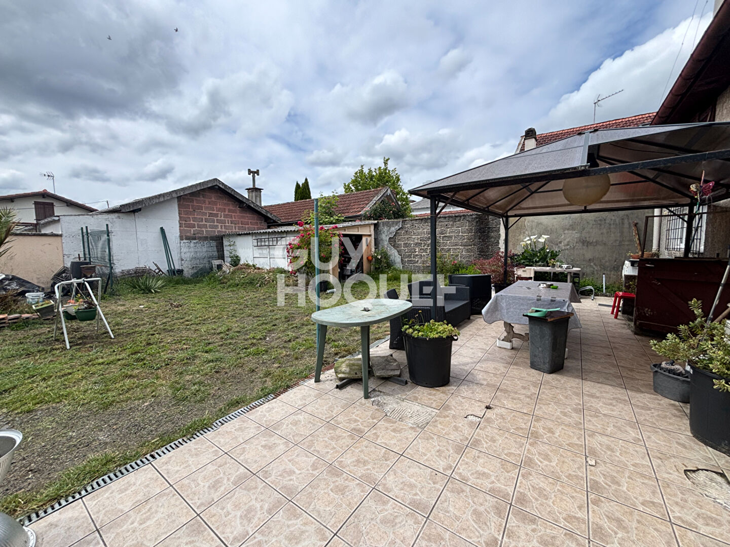 Immeuble composé de 2 logements à Morcenx