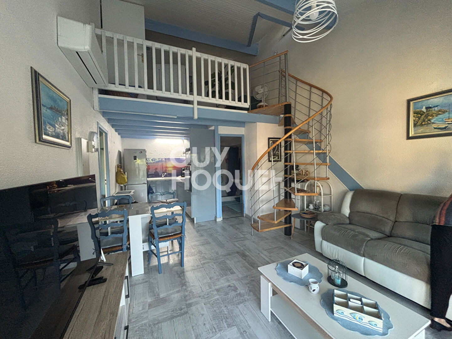 Maison mitoyenne deux chambres + mezzanine