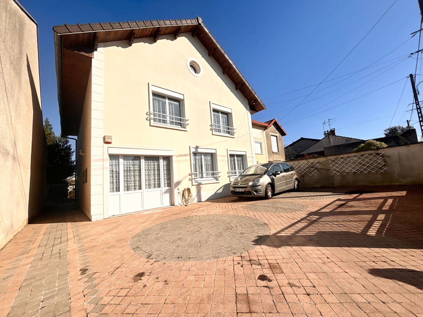 VENTE d'une maison F7 (202 m²) à TREMBLAY EN FRANCE