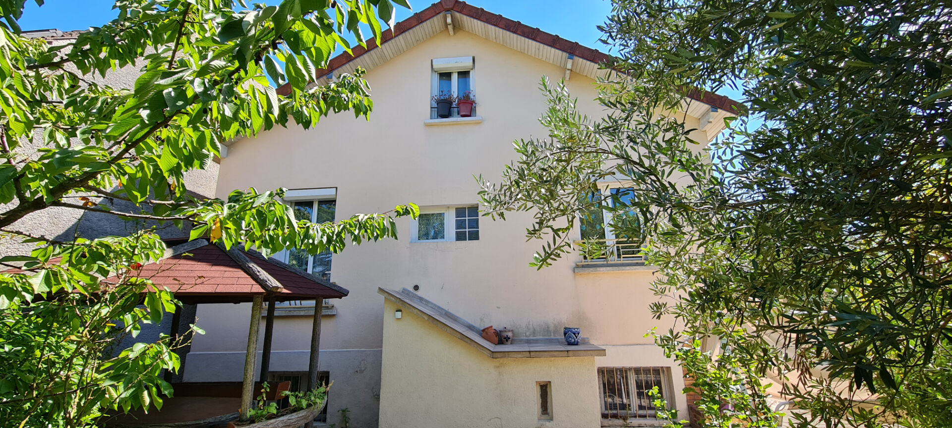 Maison 3 chambres- sous sol total