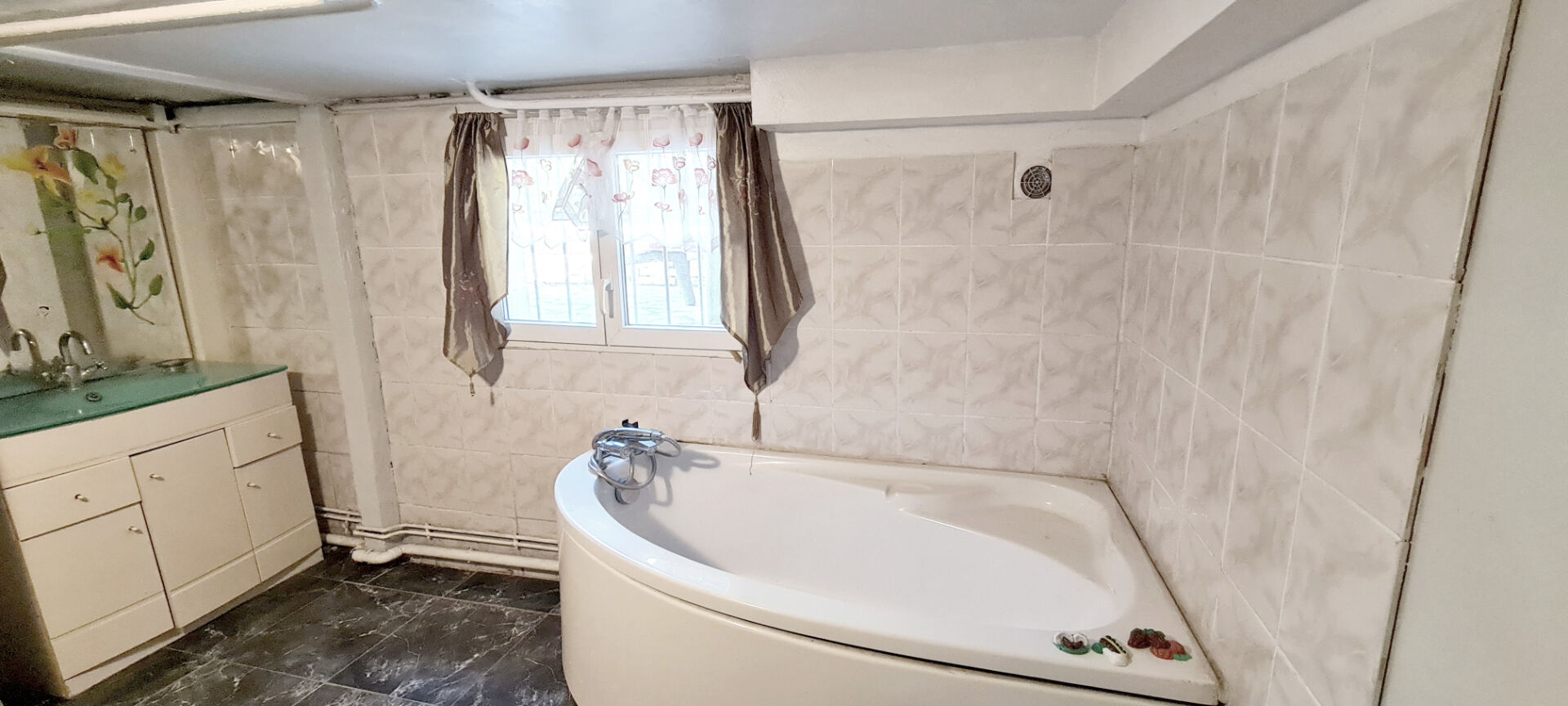 Maison 3 chambres- sous sol total