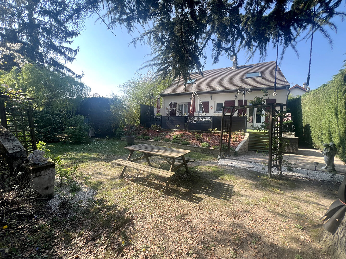 Pavillon 5 chambres - 127 m² - Grand Terrain