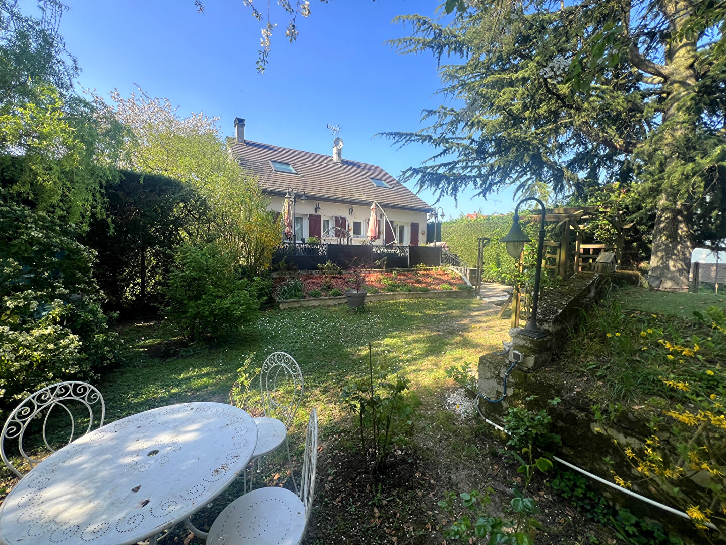 Pavillon 5 chambres - 127 m² - Grand Terrain