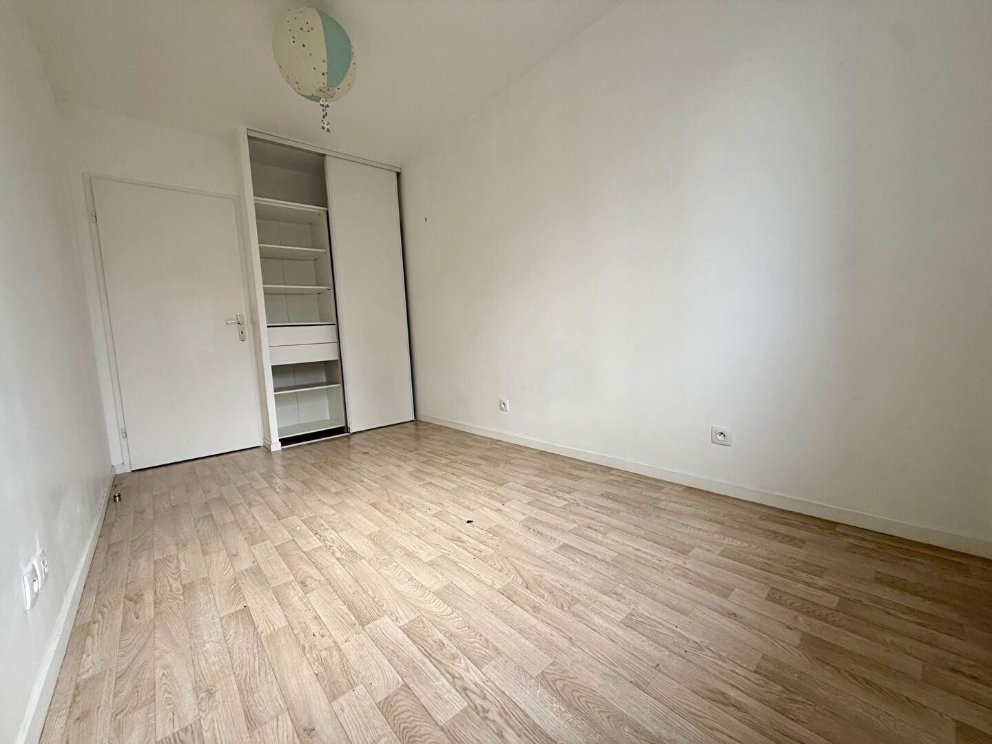 appartement 3 pièces 49.96m2