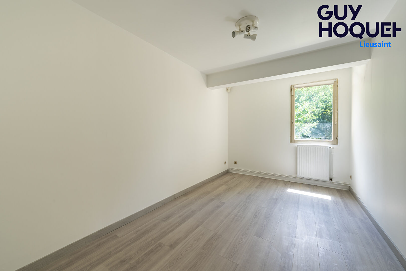 VERT SAINT DENIS : maison T4 (110 m²) en location