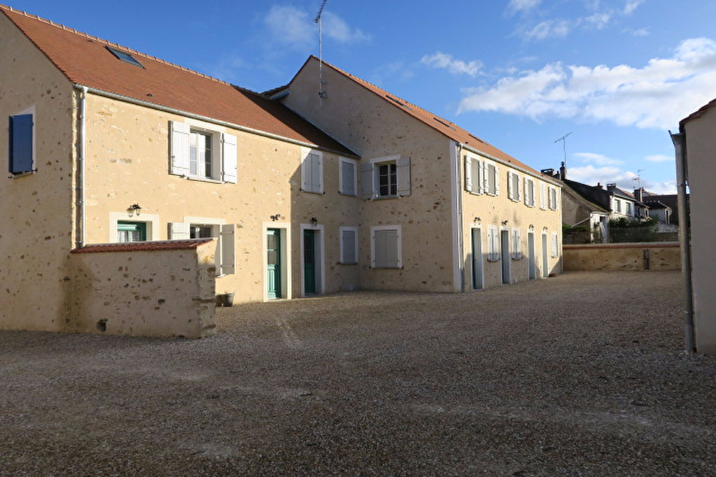 2 Pièces NEUF avec garage et parking à BLANDY LES TOURS