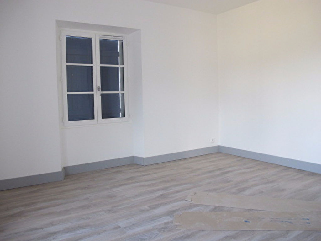 Appartement 2 pièces à louer à Blandy - Exclusivité Guy Hoquet