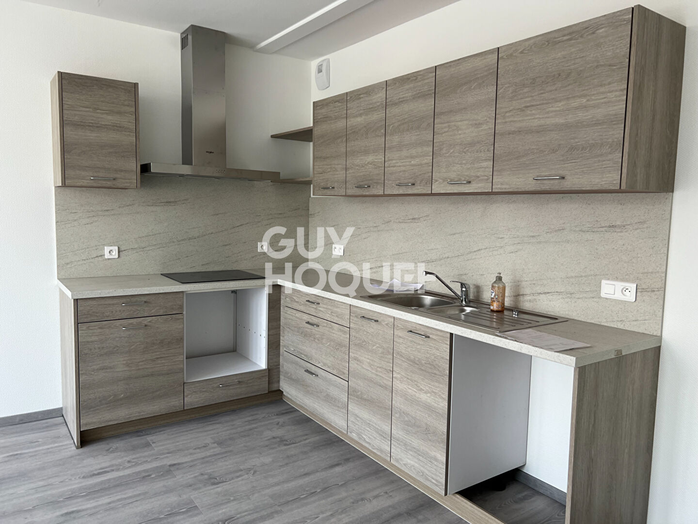 LOCATION d'un appartement T4 (78.60 m² ) à LUTZELHOUSE