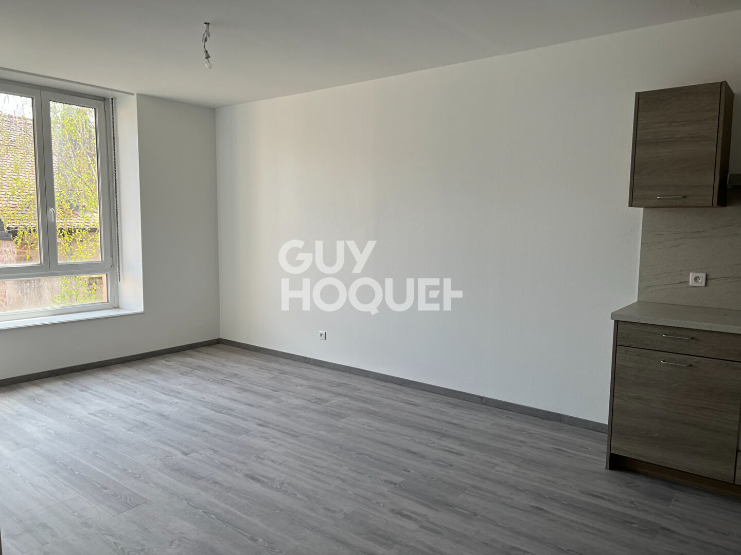 LOCATION d'un appartement T4 (78.60 m² ) à LUTZELHOUSE
