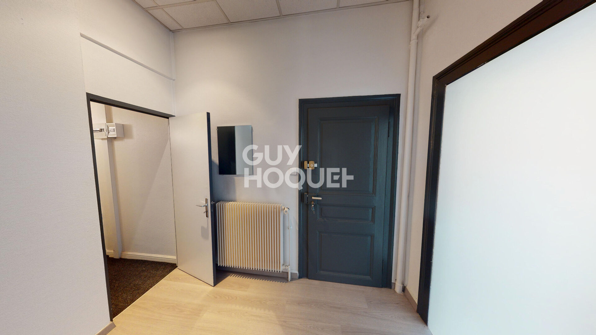 local commercial ou bureau 770  HT