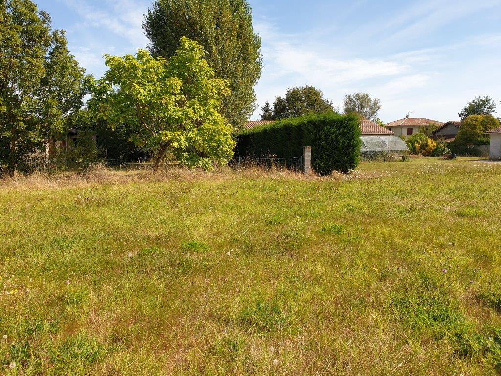 Terrain à bâtir plus de 1500m²