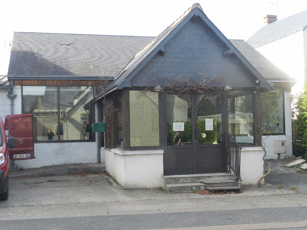 Centre de Saint Branchs, proche tous commerces