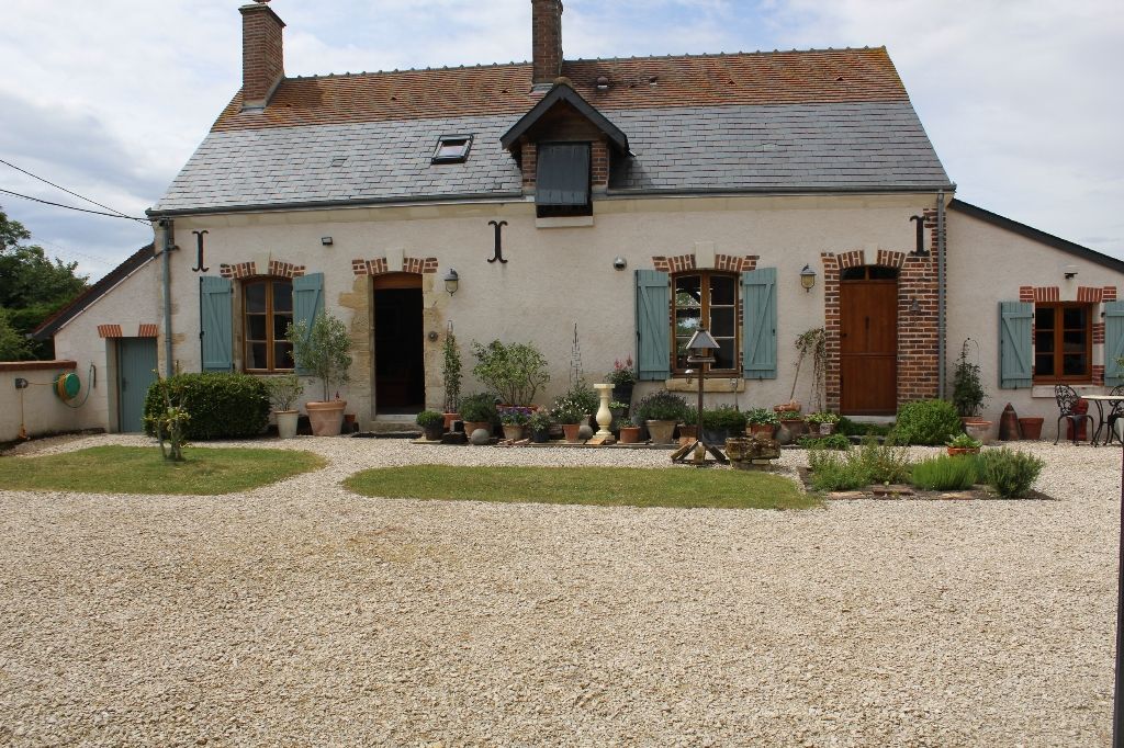 Maison Cangey avec dépendances