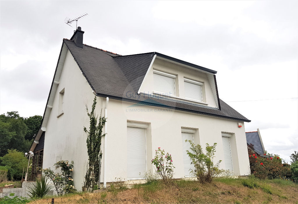 Maison 5 pièces  - 4 chambres - terrain 1112 m²