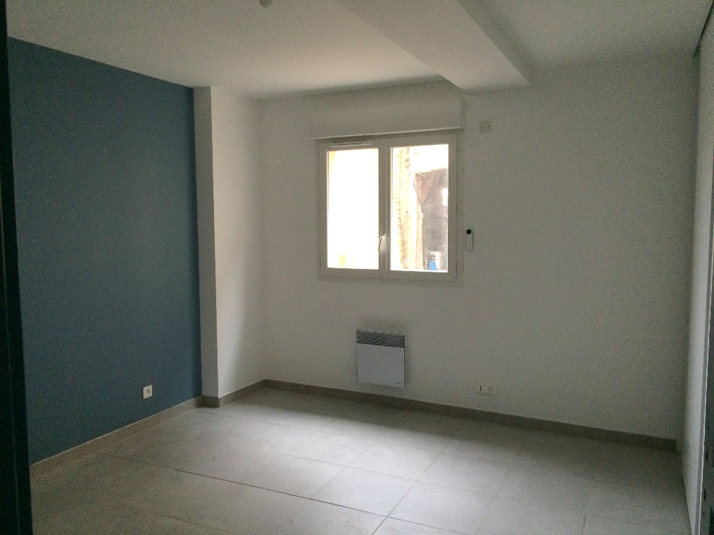 Maison de plain-pied, 3 chambres, excellent état