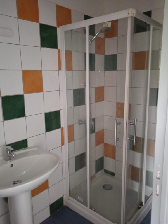 Maison de ville avec jardin, deux chambres