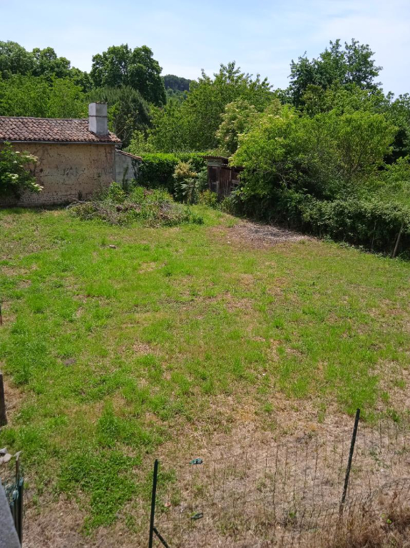 Maison de ville avec jardin, deux chambres