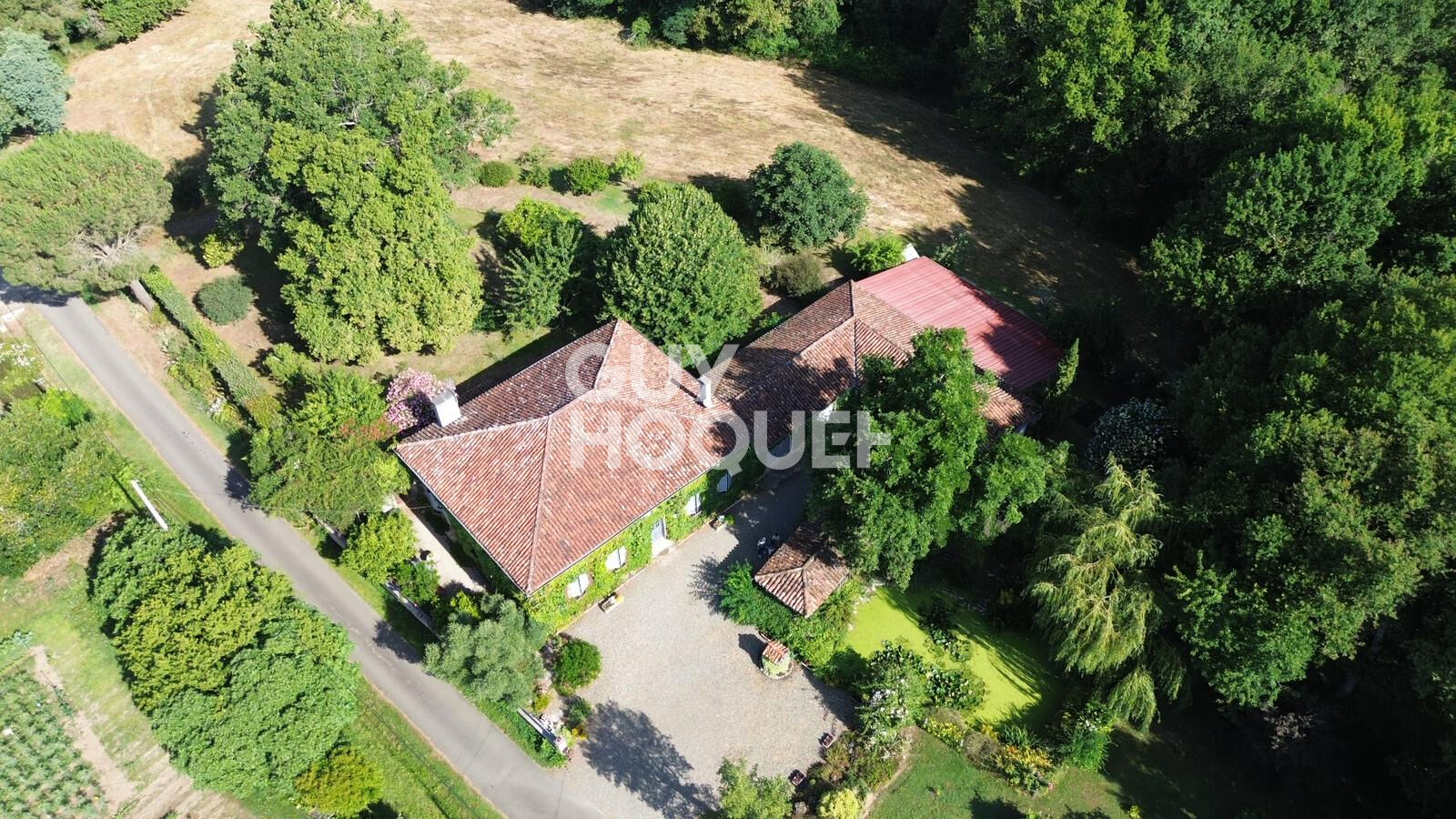 Maison de maître sur parc de 2ha