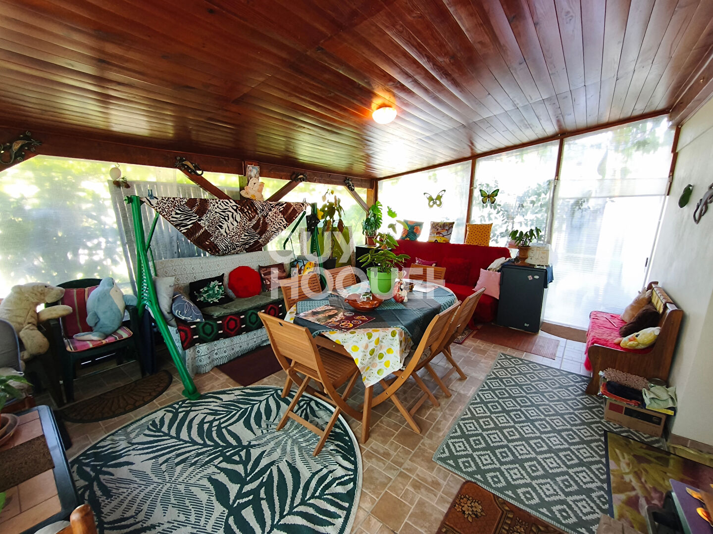 Maison avec deux logements, 4 chambres de 140 m² et garage