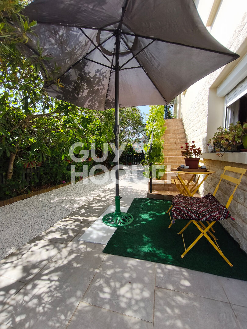 Maison avec deux logements, 4 chambres de 140 m² et garage