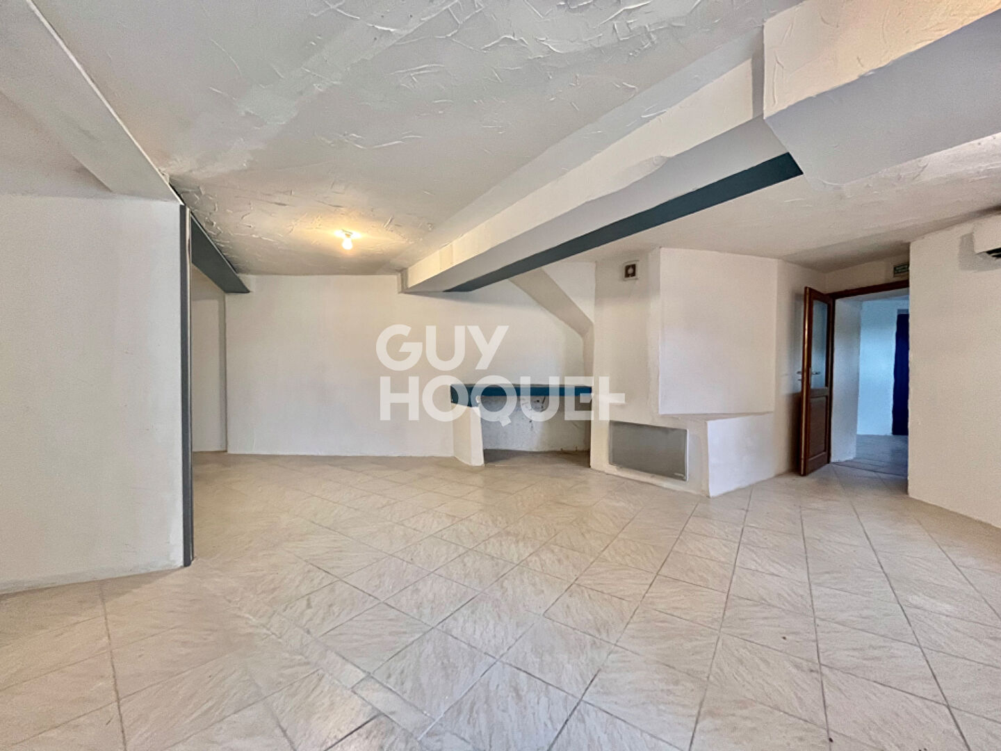 Local commercial de 53 m2 situé au centre ville d'Aire sur l'Adour